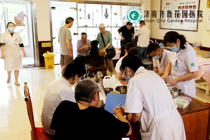 康复医学科2023年三伏贴场景