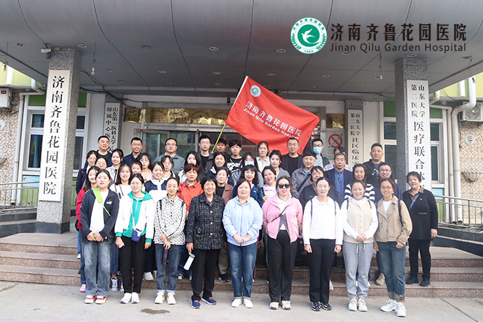 第二批秋游人员大合影