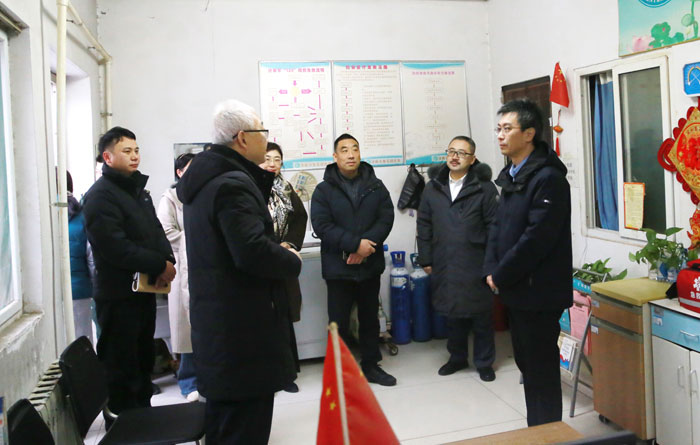 宁院长一行首先来到济南市急救中心济南市中心医院齐鲁花园急救站